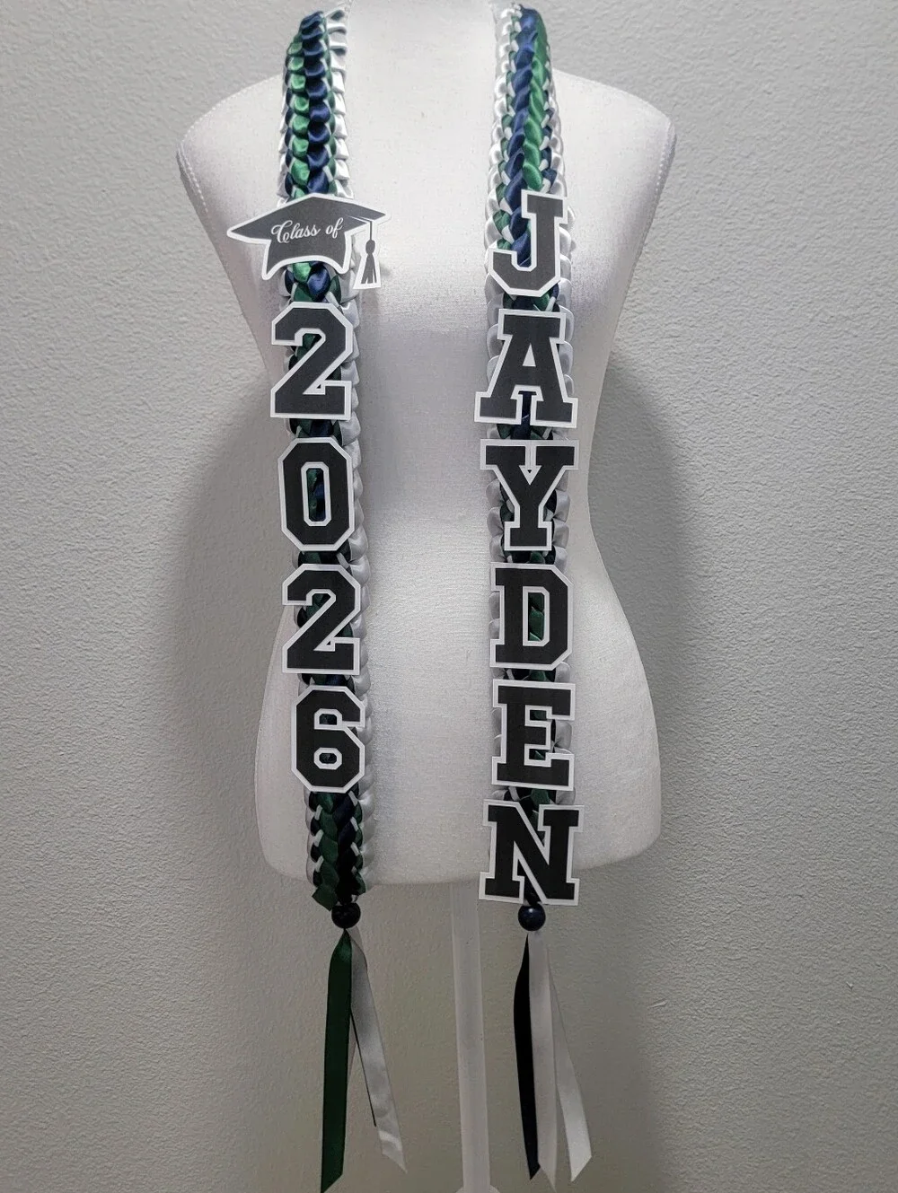 Graduation Money Lei - Picture 2 of 6